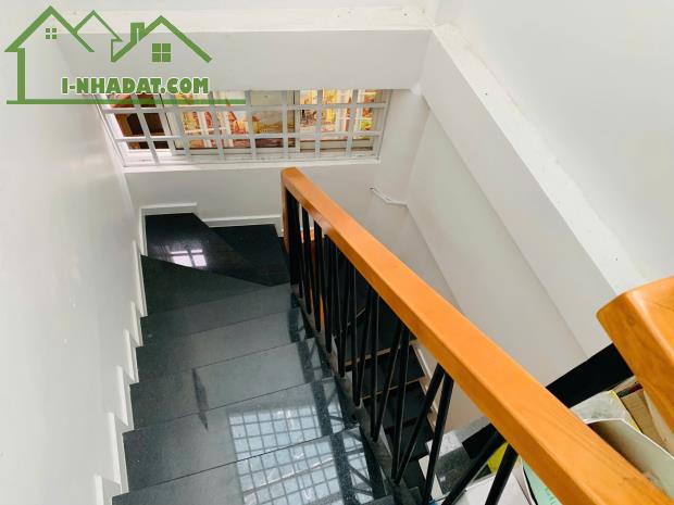 Bán Nhà 1Trệt 2Lầu Mặt Tiền Đường 30/4 Phường Trung Dũng , Biên Hoà 80m2 giá 12,9 tỷ - 2