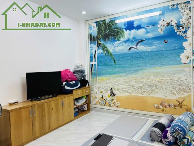 Quận 6,Gần MT Bà Hom, Ô tô, ngang 6 m, Nhà 4 tầng, 90 m2, giá rẻ. - 4