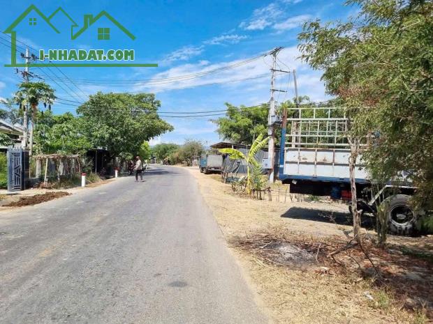 Bán 551m2 giáp suối mặt tiền DT6 giá đầu tư Ninh Xuân Ninh Hòa lh 0985451850