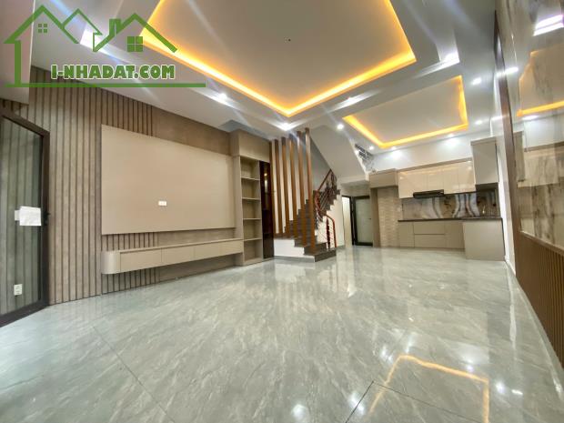 Bán gấp nhà phú xá , Đông Hải 1, Hải An, HP. 2,59 tỷ, 57,6m2, 3 tầng.