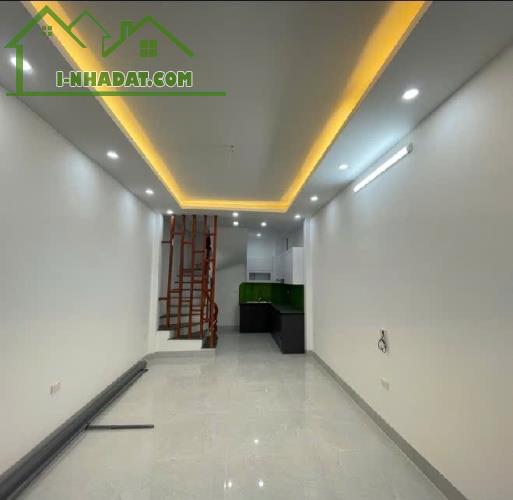 BÁN NHÀ 5 TẦNG NGỌC TRÌ (Thạch Bàn)– 5.5 TỶ – NHÀ ĐẸP MỚI XÂY – AN SINH ĐỈNH CAO