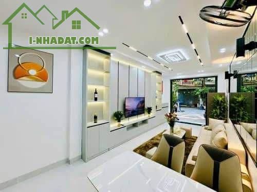 HIẾM! NHÀ ĐẸP FULL NỘI THẤT Ở VĂN HƯƠNG-ĐỐNG ĐA, 20M2 4 TẦNG NGÕ THOÁNG CHỈ 3,68 TỶ