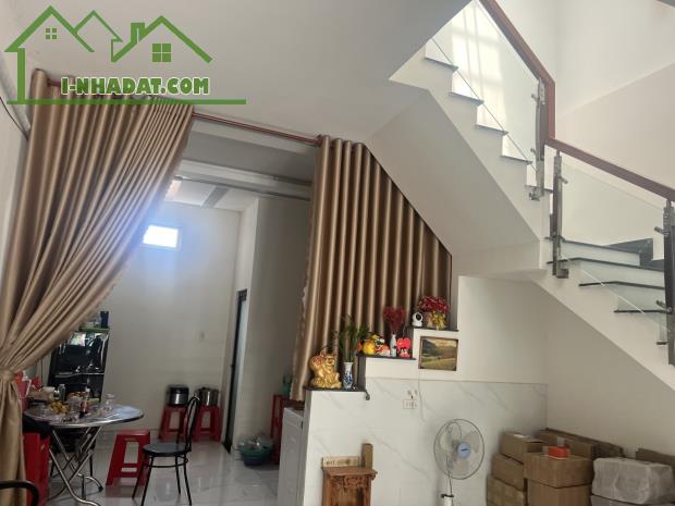 Bán nhà 2 Tầng vị trí KINH DOANH có tên đường hẳn hoi, giá cực sock,gần chợ Tân Bình - 3