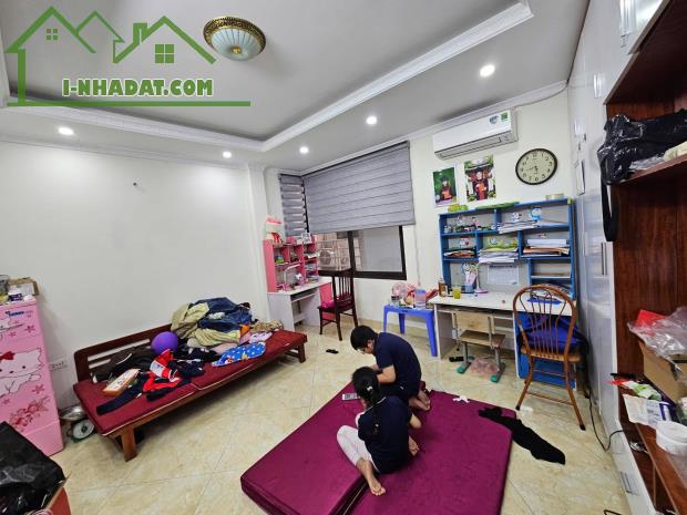 🚗 BỒ ĐỀ – NHÀ ĐẸP 30M², 5 TẦNG, Ở NGAY – 6.8 TỶ! - 1
