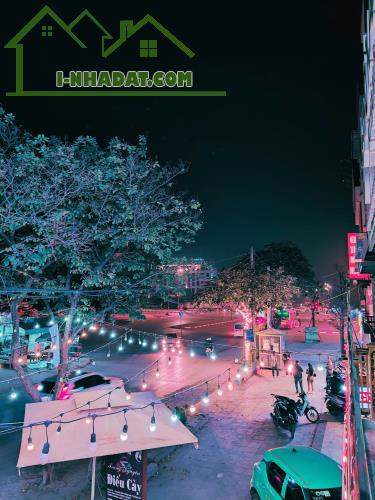 DUY NHẤT 1 CĂN MẶT PHỐ - BIỆT THỰ Garden Xuân Phương 135m 6 tầng thang máy - lô góc 3 mặt - 2