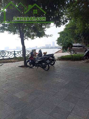 Bán Mảnh Đất Mặt Phố Ven Hồ View Hồ - Hồ Tây. DT 202M2. Giá 60 Tỷ