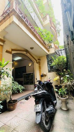 Bán Nhà Sân Vườn Lạc Long Quân - Tây Hồ. Lô Góc. DT 100M2. MT 5,5M - 1