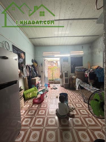 # Nhà sát MT CMT8 Khuê Trung, gần Nguyễn Văn Huyên, 65m2,  C4, 2.39 tỷ - 2