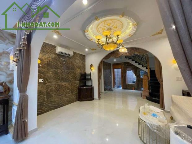 Bán nhà MT đường số 2  Khu dân cư Bến Lức, P.7, Q.8 110m2 (5mx22m) - 8.8 Tỷ Thương Lượng