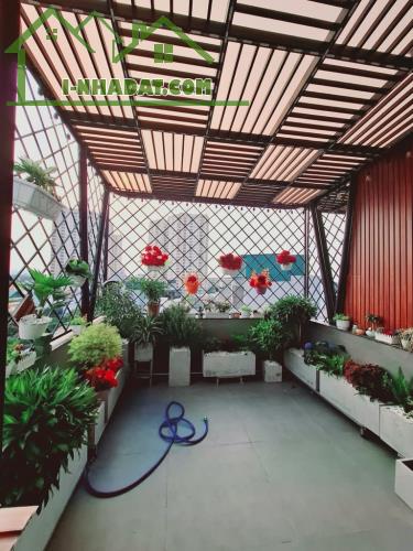 Bán nhà Cổ Linh-Long Biên,Gara-thang máy-full nội thất,DT 47m2,MT 3,8m ,giá 10,2 tỷ