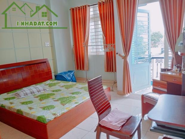 Bán nhà 4  tầng, 65m2, Hẻm 8m, Gần ngay VinCom Q9,50m ra Lê Văn Việt. - 2