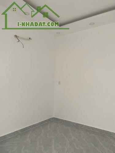 Nhà cấp 4 mới xây 5x22m, SHR, cách KCN Cầu Tràm chỉ 500m