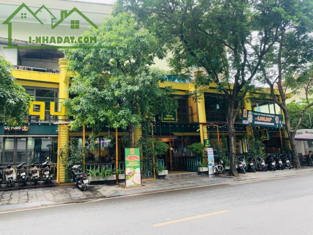 Cho thuê biệt thự sân vườn quận BA ĐÌNH- diện tích sử dụng 350m2 x 2 tầng- Mt 12