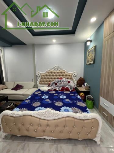 Gấp bán, Bán nhà Hẻm 7m đường Nhiêu Tứ - Phan Xích Long, 5.1x30m, 4T - 5PN, 19.9 tỷ.
