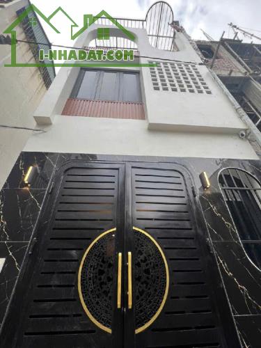 BÁN NHÀ NGÔ XUÂN QUẢNG TRÂU QUỲ DT 33 m GIÁ 5,8TỶ LH 0988009316 XEM NHÀ NGAY