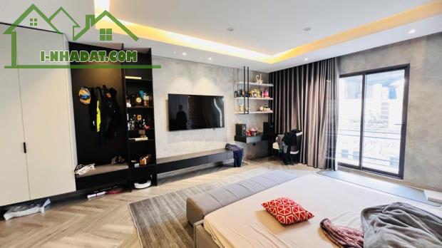 +B.án N.hà-Ngọc Thuy-NHÀ ĐẸP-CHỈ 13.8TỶ-HOA HẬU CHÂN DÀI- LÔ GÓC- KD 5T THANG - 3