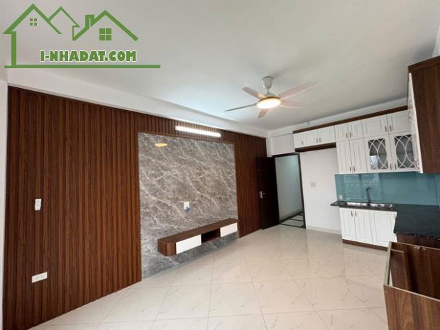 CHÍNH CHỦ  BÁN  NHÀ MỚI. ĐỨC GIANG LONG BIÊN, NỞ HẬU 40m2  5T 1 TUM MT3.7 11 TỶ - 1