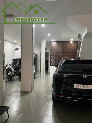 Cho thuê nhà mặt tiền Trịnh Đình Trọng, P.Phú Trung, Tân Phú-Diện tích: 8x27_Giá - 2
