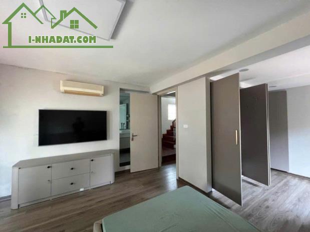 ĐẲNG CẤP THƯỢNG LƯU, BIỆT THỰ ĐÁNG SỐNG NGỌC THỤY 315M, 4T, MT14M, GẦN HỒ ĐIỀU HÒA.