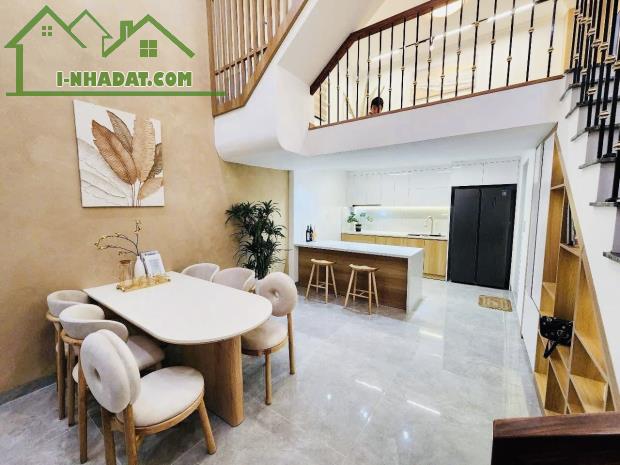 Biệt Thự 5 Tầng Cao Cấp Giữa Trung Tâm Hà Nội Lô Góc 2 Thoáng Nội Thất Sang Xịn Chỉ 8.2 Tỷ - 2