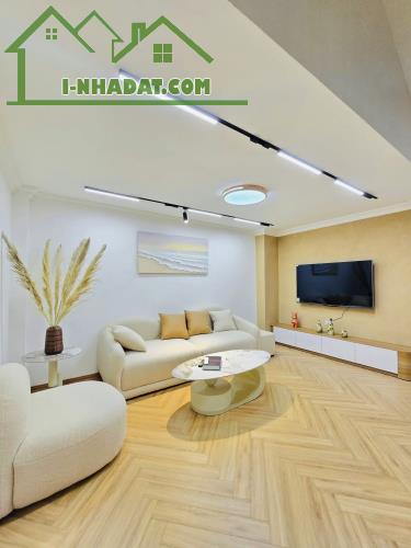 Biệt Thự 5 Tầng Cao Cấp Giữa Trung Tâm Hà Nội Lô Góc 2 Thoáng Nội Thất Sang Xịn Chỉ 8.2 Tỷ - 3