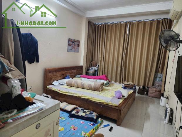 Bán nhà dân xây Khu TĐC Thạch Bàn đường Ô Tô Tránh vỉa hè. 38m x 3T. Lh 0965858116 - 3