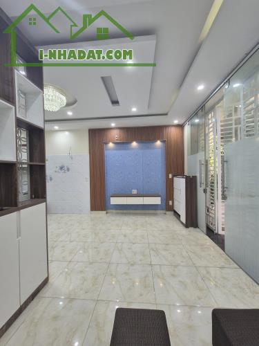 bán nhà 3 tầng Tô Hiệu, 44m2.mặt tiền 6,8m.full nội thất. Ngõ NÔNg.chỉ 2,58 tỷ - 1