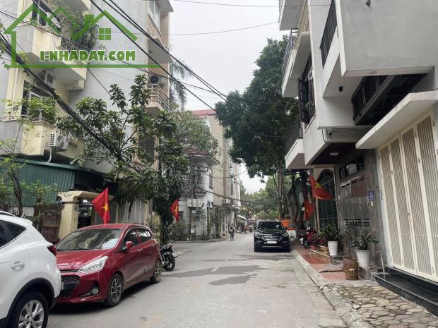 NHÀ ĐẸP PHỐ ĐỒNG CỔ, TÂY HỒ, PHÂN LÔ, CÁCH PHỐ 5M, DT 48M2X5T, MT 4,6M CHỈ 10,7 TỶ.