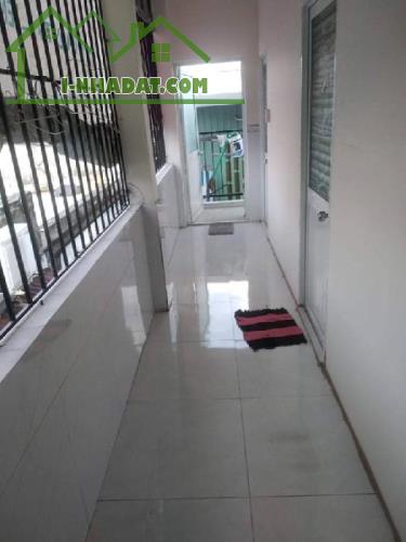 Chỉ hơn 4 tỷ có 5 phòng cho thuê 3 tầng - 2