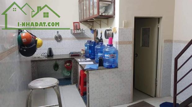 Chỉ hơn 4 tỷ có 5 phòng cho thuê 3 tầng - 3