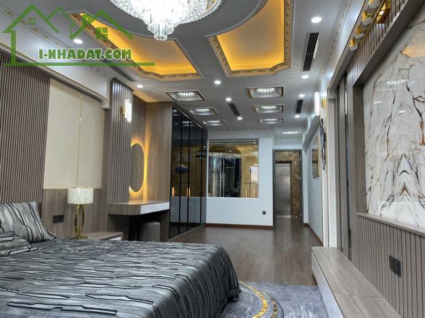 Bán nhanh nhà đẹp Nguyễn Văn Cừ,45M,6 tầng thang máy,ô tô tránh,ngõ thông,KD,Hơn 17 tỷ