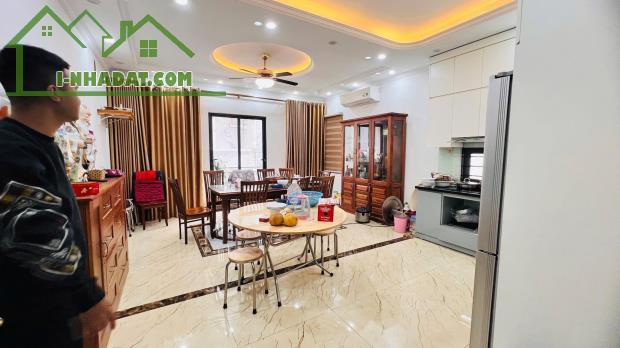 🔥 SIÊU PHẨM NGỌC THỤY - 51M², 5 TẦNG, LÔ GÓC, GARA Ô TÔ, THANG MÁY – 14.2 TỶ! - 1