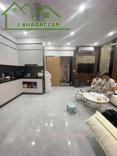 Hạ 1 tỷ bán nhà 20m ra đường Nguyễn Khuyến 7 tầng 55m2 thang máy, ô tô vào, cho thuê tốt - 4
