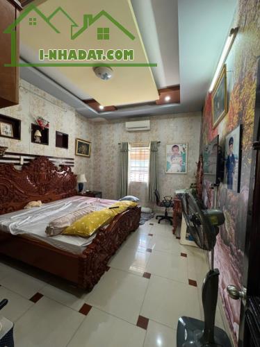 10 TỶ HƠN - NHÀ HẺM 8M CÓ LỀ, KINH DOANH - TÂN THÀNH TÂN PHÚ - 72M2 3 LẦU 4PN - VUÔNG VỨC
