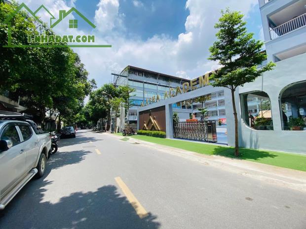 Biệt Thự KĐT Dịch Vọng (Gần Công Viên Cầu Giấy) 310m/ 4Tầng +1 Hầm, MT 15m 89 Tỷ - 1