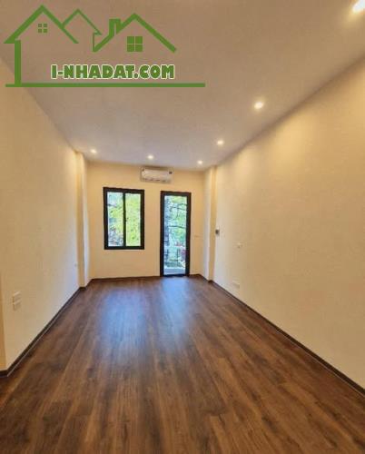 BÁN NHÀ HỒNG TIẾN - BỒ ĐỀ - NHÀ 5 TẦNG 4 NGỦ - GARA Ô TÔ- LÔ GÓC- THIẾT KẾ TUYỆT ĐẸP. - 1
