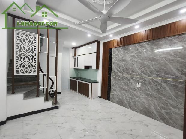 Chất lừ –Bán nhà 5 tầng mới coong  - Ngõ 318 Ngọc Trì  – Giá nhỉnh 5 tỷ - 1