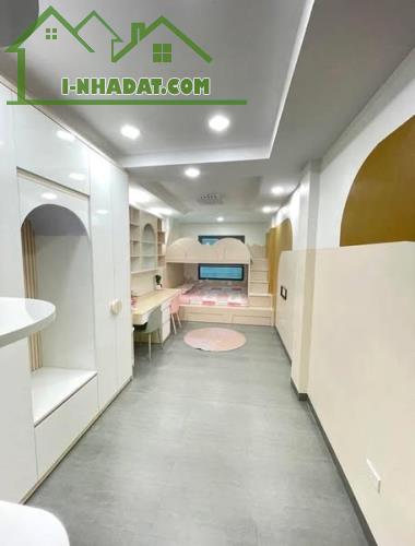NHÀ CỰC MỚI BỒ ĐỀ GIẢM GIÁ HƠN 7 TỶ 31m x 6 tầng x mặt tiền 3.5m - 1