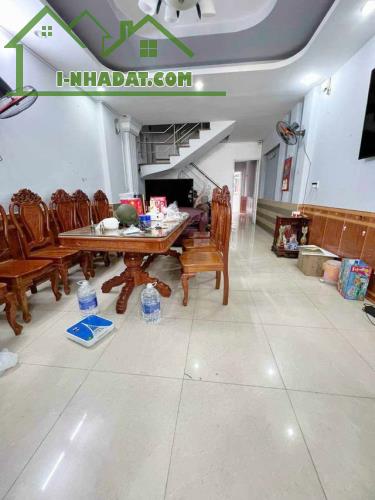 Bán nhà vị trí siêu đẹp mặt tiền dương thị mười,q12, giá ưu đãi có hạn - 1
