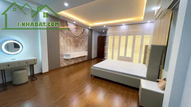 BÁN NHÀ NGUYỄN VĂN CỪ LONG BIÊN 55M2 7T GARA THANG MÁY NHỈNH 15 TỶ, KINH DOANH - 4