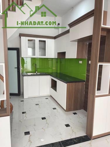 Nhà mới Phúc Lợi 30m 5tầng Full nội thất 4,65tỷ - 3