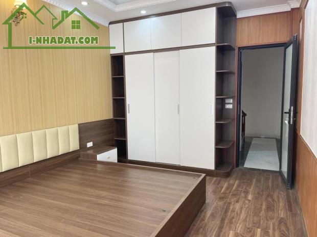 Nhà mới Phúc Lợi 30m 5tầng Full nội thất 4,65tỷ