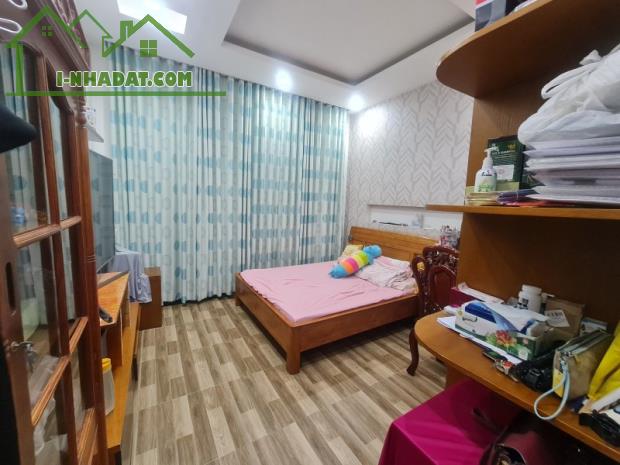Khu Biệt Lập Bên Sông – Hiệp Bình Chánh – Nhà 4 Tầng Nội Thất Gỗ Cao Cấp – Ngang 4x17m. - 3