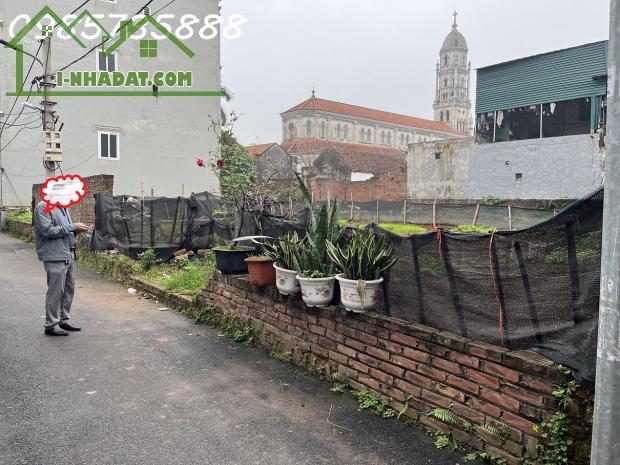 Đât mặt tiền đỉnh 5m ngõ thông ô tô đô cửa  CÁT THUẾ  gần nút giao TIỀM NĂNG Vành Đai 4 - - 2