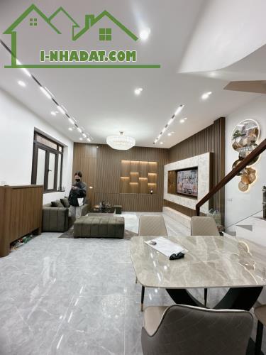 BÁN NHÀ BỒ ĐỀ, 45M2, 4 TẦNG , NỞ HẬU, Ô TÔ ĐỖ CỔNG, GẦN CẦU CHƯƠNG DƯƠNG - 3