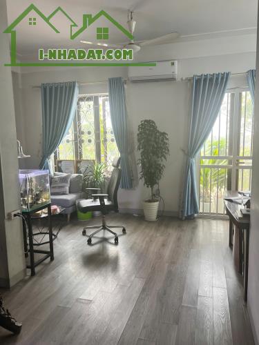 CHO THUÊ MẶT PHỐ VIỆT HƯNG, LONG BIÊN, KINH DOANH Ô TÔ TRÁNH 75M, 5T, 30 TRIỆU - 2