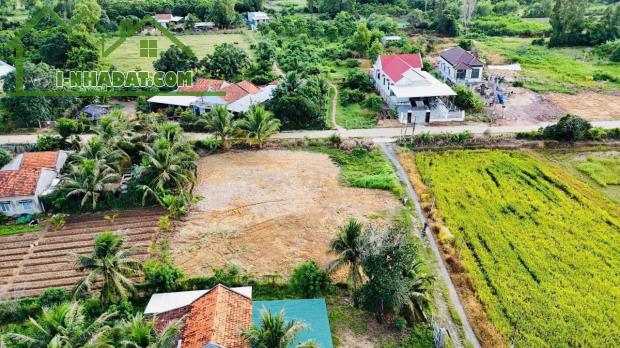 Bán đất thổ cư Thôn Lạc ninh - Ninh Thọ giá bán cho khách muốn đầu tư Lh: 0868750144 Lê Dâ - 3