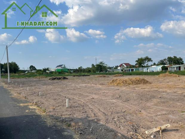 Bán lô đất đẹp ngay DT750, 500 triệu