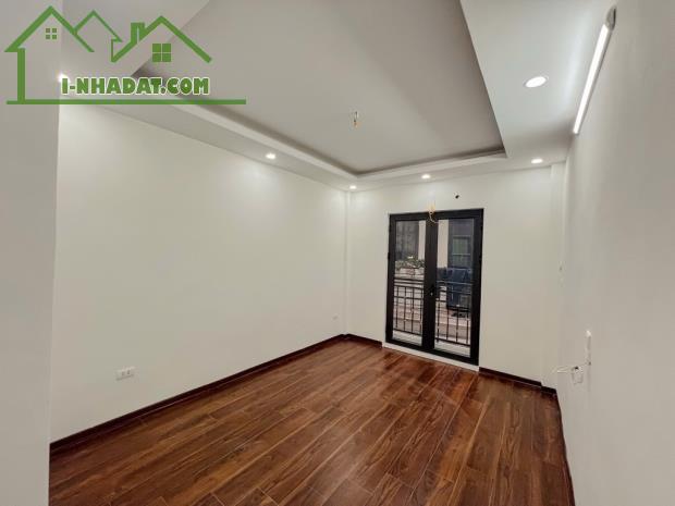 Bán nhà đẹp Hoàng Mai – Đền Lừ Thang Máy dân trí cao, siêu gần phố gía chào 7.6 tỷ - 2