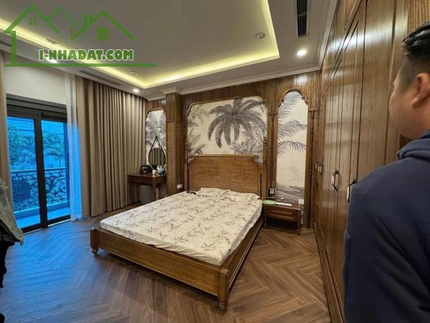 BÁN NHÀ PHỐ NGUYỄN VĂN CỪ, LONG BIÊN 80M2 6T KINH DOANH, GARA GIÁ 18.5 TỶ - 5